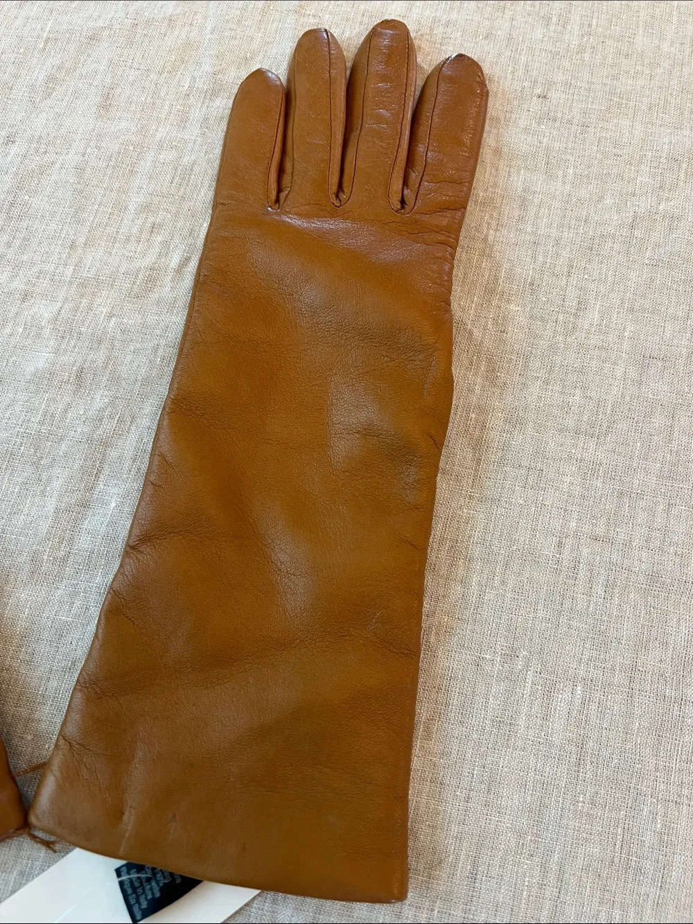 Saks Fifth Avenue Cognac Leather & Cashmere Gloves. Size 6.5. NWT. Italian made